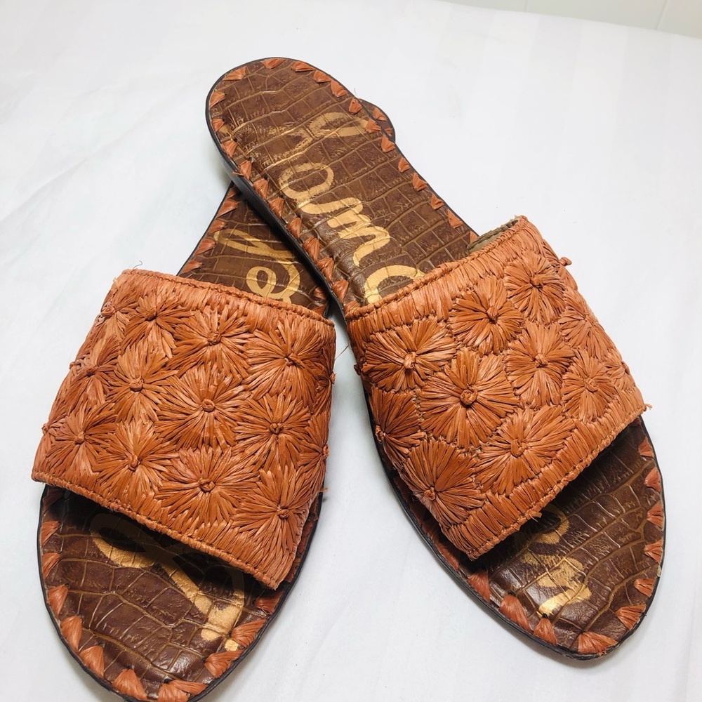 Sam Edelman Geovannah  Tan Floral Flats Slides